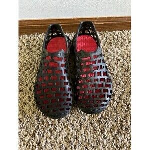 water‎ shoes boys size 1